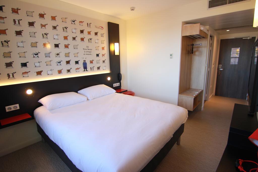 Hotel Ibis Styles Flers Esterno foto