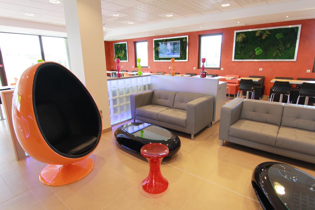 Hotel Ibis Styles Flers Esterno foto