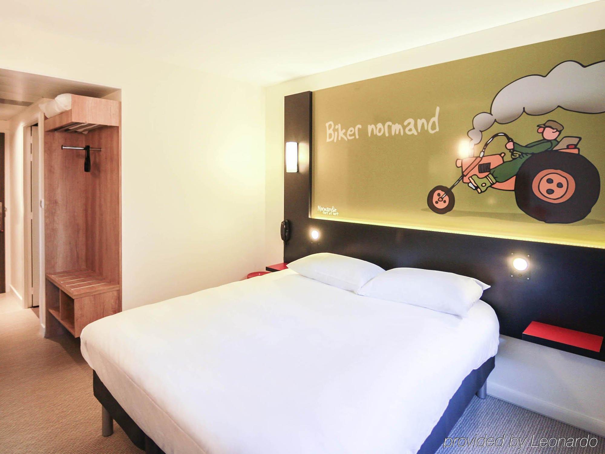 Hotel Ibis Styles Flers Esterno foto